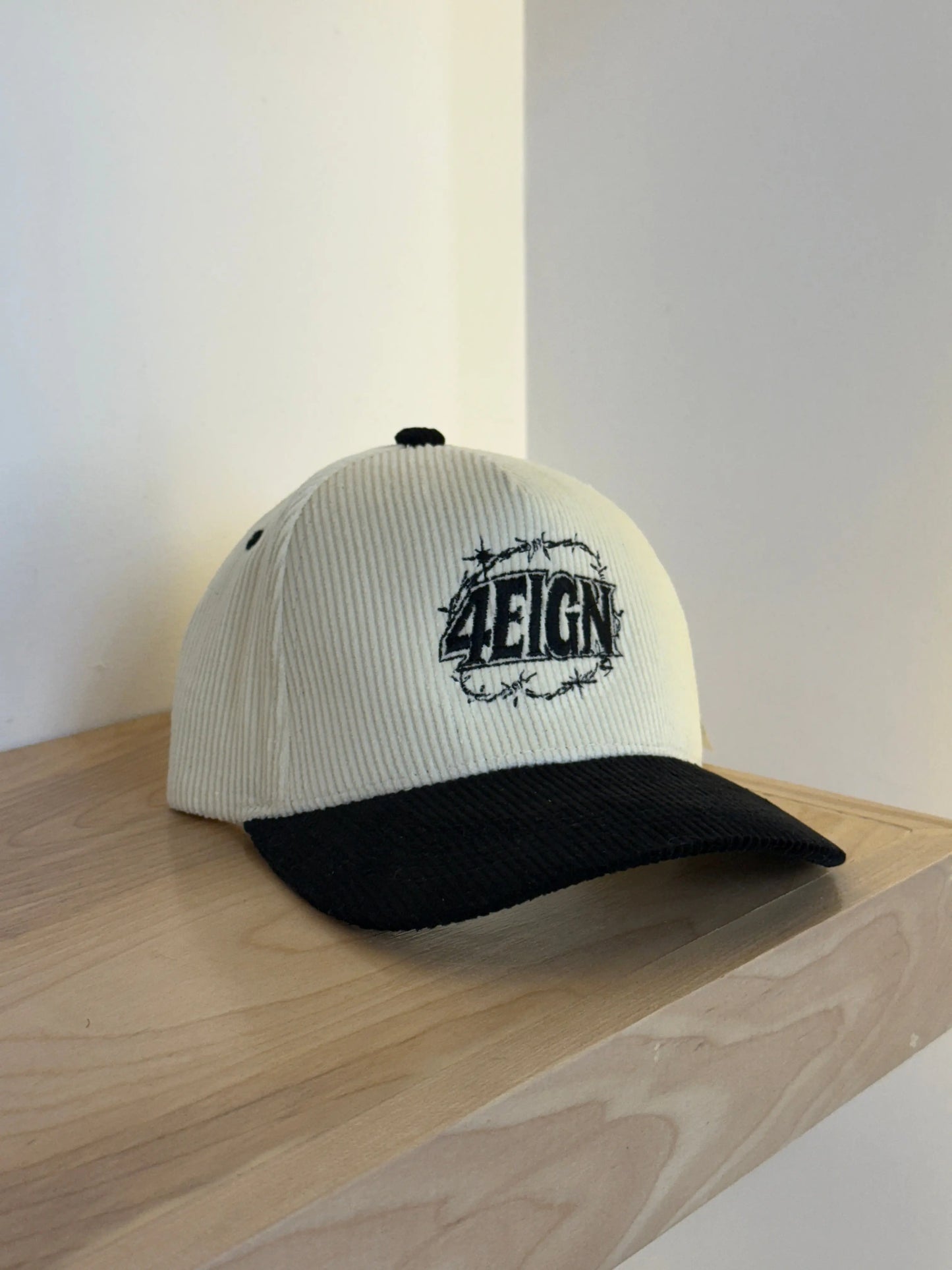 4n Barbwire corduroy hat